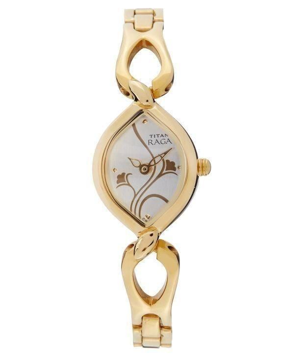 Titan Raga Women’s Analog Watch – Elegant Gold Bracelet Design